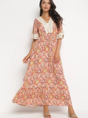 Pomarańczowa Maxi Sukienka w Stylu Boho z Wiskozy Ozdobiona Koronką i Falbanką Kamrius Rosa