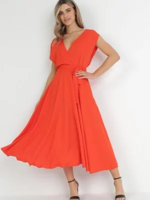 Pomarańczowa Sukienka Maxi z Materiałowym Paskiem i Kopertowym Dekoltem Istilla
