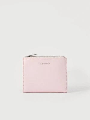Portfel Calvin Klein jasnoróżowy