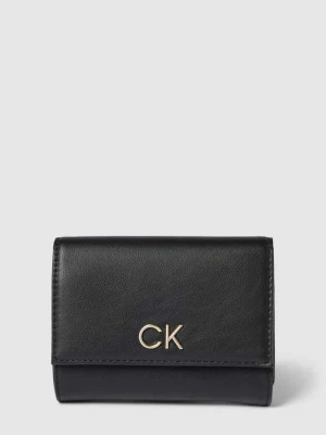 Portfel w jednolitym kolorze z detalem z logo CK Calvin Klein