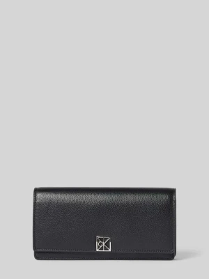 Portfel w skórzanym wyglądzie model 'PEBBLE' CK Calvin Klein