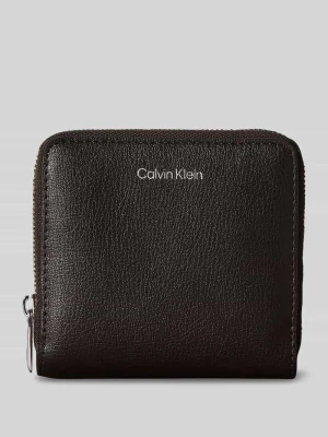 Portfel z napisem z logo Calvin Klein Ciemnobrązowy
