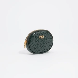 Portmonetka owalna pleciona ciemnozielona BIMBA Y LOLA DARK GREEN