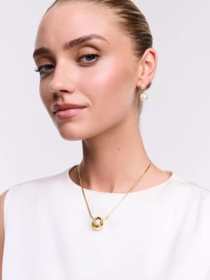 Pozłacany naszyjnik z zawieszką w kształcie róży TARANKO