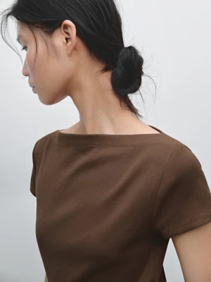 Prążkowana Koszulka Ze 100% Bawełny - Brązowy - - Massimo Dutti - Kobieta