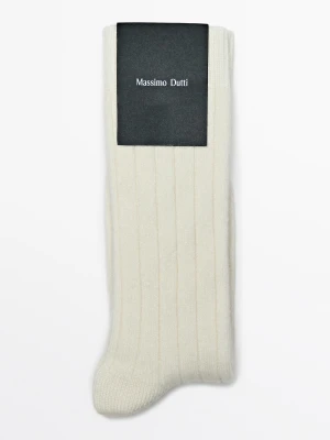 Prążkowane Skarpety Z Mieszanki Kaszmiru - Surowy - Massimo Dutti - Female