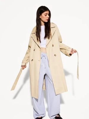 Prochowiec Bershka wielbłądzi