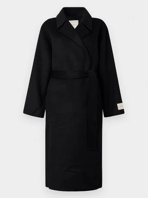 Prochowiec Calvin Klein