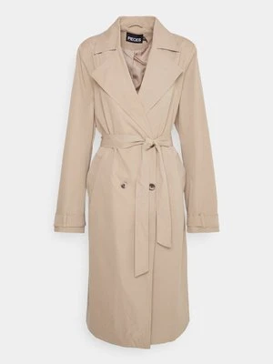 Prochowiec PIECES Tall