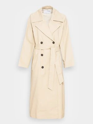 Prochowiec Selected Femme