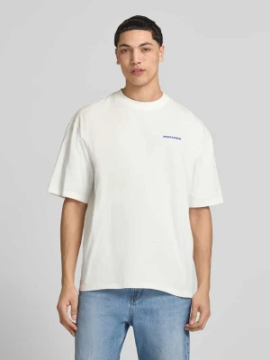 Przeskalowany T-shirt z detalem z metką model 'Bovec' Pegador