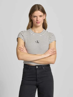 Przycięty T-shirt w paski z logo Calvin Klein Jeans Czarny