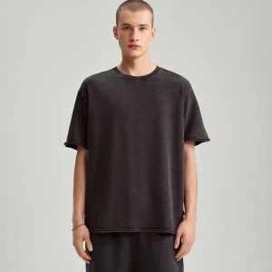 Pudełkowa koszulka z efektem acid wash czarna House