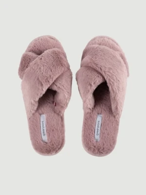 Puszyste kapcie w kolorze pudrowego różu Greenpoint