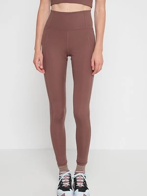 Rajstopy Girlfriend Collective