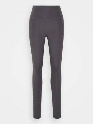 Rajstopy Girlfriend Collective