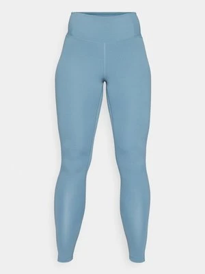 Rajstopy Girlfriend Collective