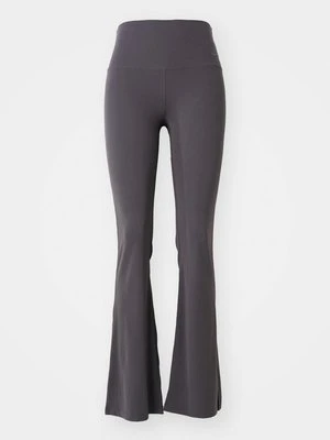 Legginsy Nike Performance