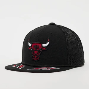 Recharge Trucker NBA Chicago Bulls, markiMitchell & Ness, Czapki, w kolorze czarny, rozmiar: