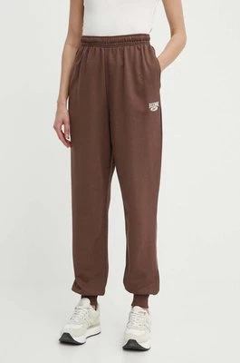 Reebok Classic spodnie dresowe bawełniane Archive Essentials kolor brązowy gładkie 100076213