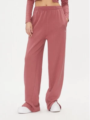 Reebok Spodnie dresowe Classics IL4648 Różowy Regular Fit