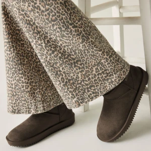 Regatta   Śniegowce dziecięce niskie Risley Brązowy, Rozmiar: