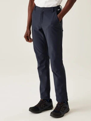 Regatta Spodnie softshellowe "Fenton" w kolorze granatowym rozmiar: 44