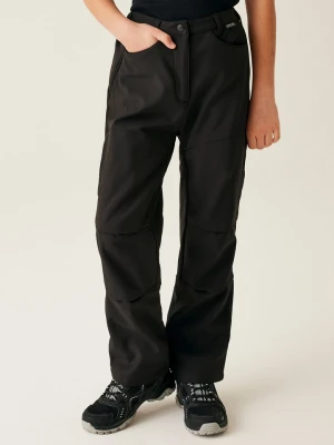 Regatta Spodnie softshellowe "Junior" w kolorze czarnym rozmiar: 128