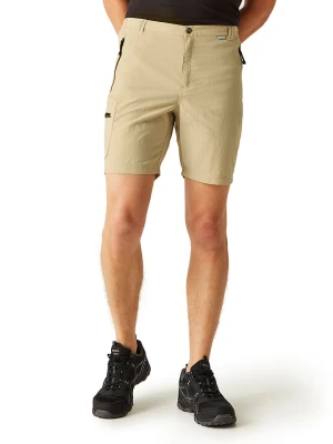 Regatta Szorty funkcyjne "Leesville II" w kolorze beżowym rozmiar: 48