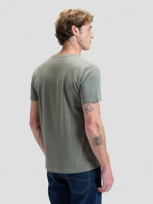 Regular Medium Wobbly Lee Tee Lichen Olive Size