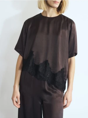 Reserved - Asymetryczny top z koronką - ciemnobrązowy