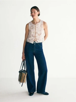 Reserved - Ażurowa kamizelka - biały