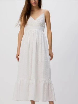 Reserved - Ażurowa sukienka maxi - biały