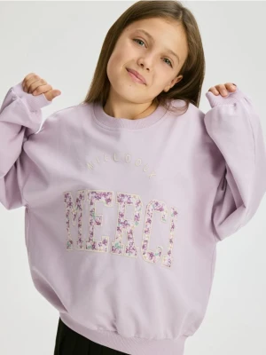 Reserved - Bawełniana bluza z aplikacją - lawendowy
