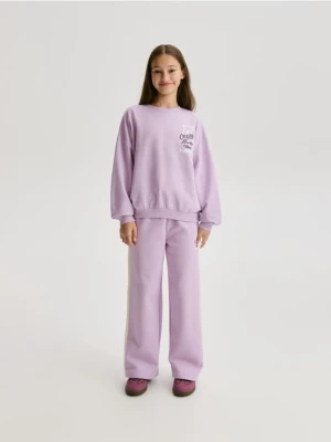 Reserved - Bawełniana bluza z nadrukiem - lawendowy