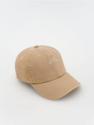 Reserved - Bawełniana czapka z daszkiem - beżowy