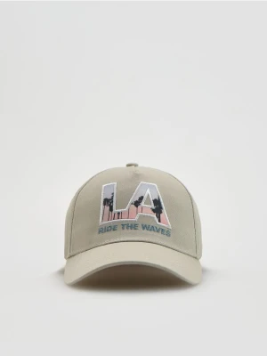 Reserved - Bawełniana czapka z daszkiem - beżowy