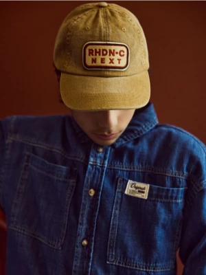 Reserved - Bawełniana czapka z daszkiem - brązowy