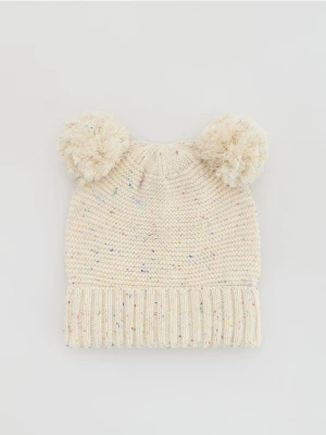 Reserved - Bawełniana czapka z uszkami - złamana biel