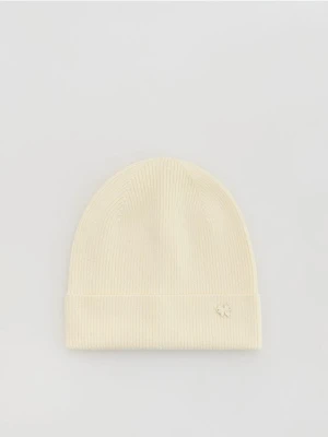 Reserved - Bawełniana czapka - złamana biel