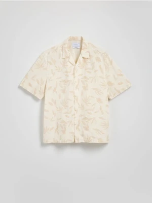Reserved - Bawełniana koszula comfort fit - beżowy