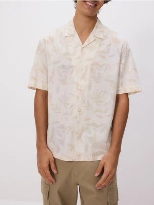 Reserved - Bawełniana koszula comfort fit - beżowy