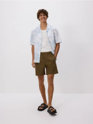 Reserved - Bawełniana koszula comfort fit - jasnoniebieski