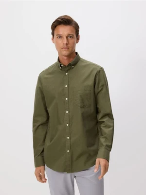 Reserved - Bawełniana koszula regular fit - ciemnozielony