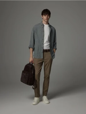 Reserved - Bawełniana koszula regular fit - ciemnozielony