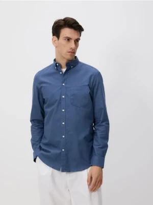 Reserved - Bawełniana koszula regular fit - granatowy