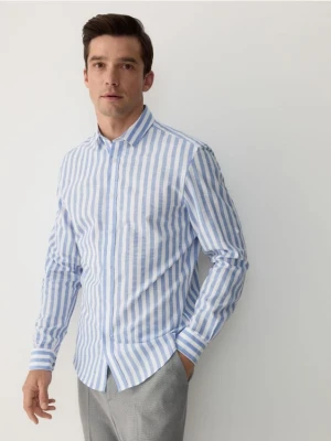 Reserved - Bawełniana koszula regular fit - jasnoniebieski