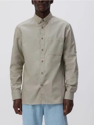 Reserved - Bawełniana koszula regular fit - oliwkowy