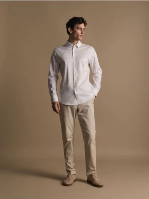 Reserved - Bawełniana koszula slim fit - biały