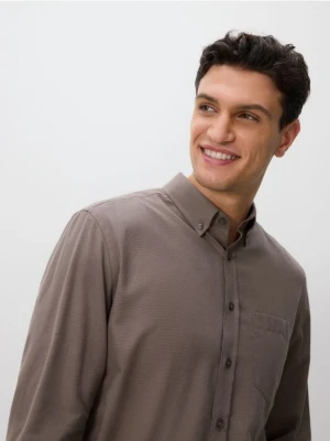 Reserved - Bawełniana koszula slim fit - brązowy